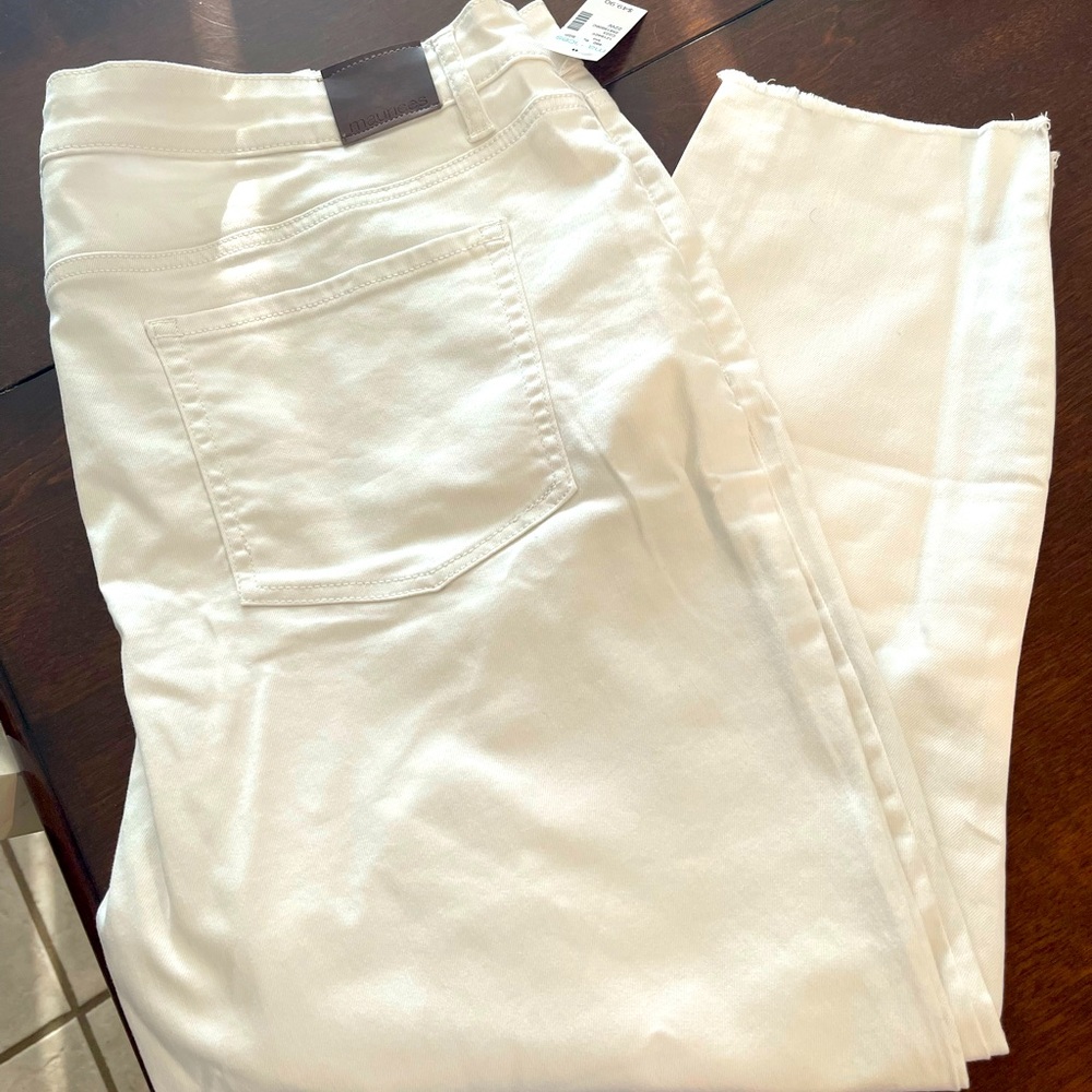 Cropped Distressed White Jeans size 22W